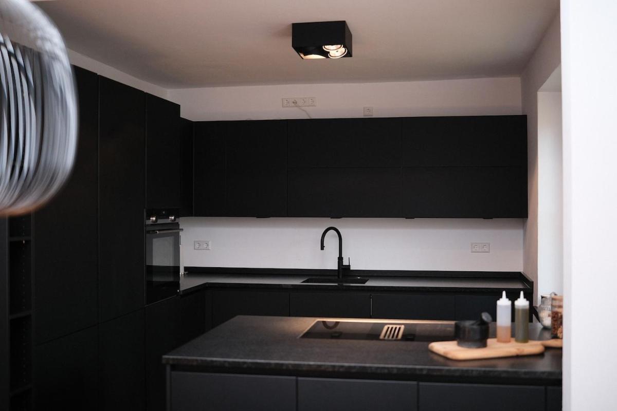 Luxus Residenz 4min Vw Stadtnah-1 Kingsize Bett & Garten * Wolfsburg