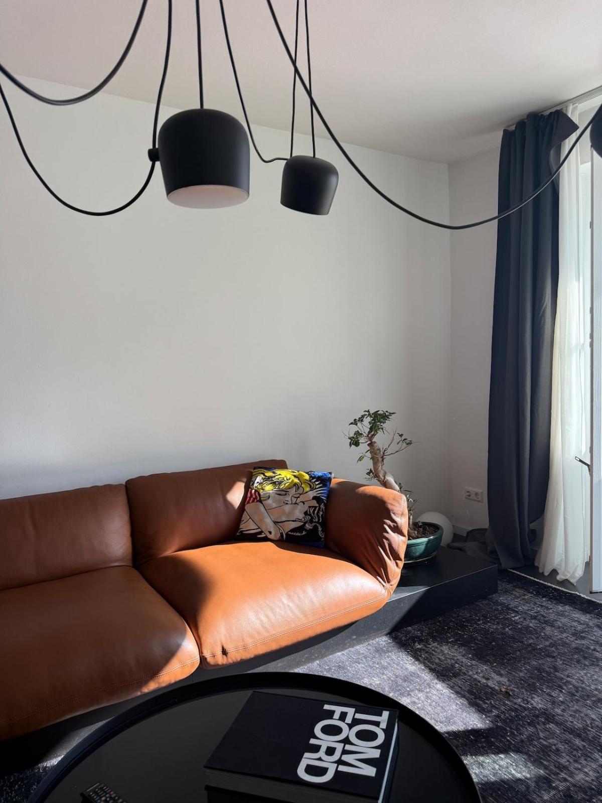 Luxus Residenz 4min Vw Stadtnah-1 Kingsize Bett & Garten